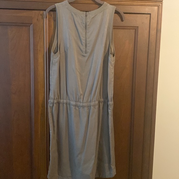 Women’s olive green sleeveless dress, zipper in back, new - Picture 3 of 3